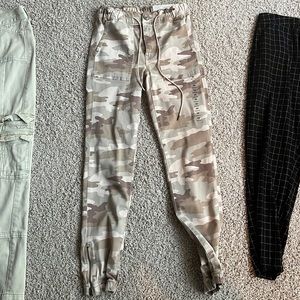 American Eagle next level stretch jeggings camo